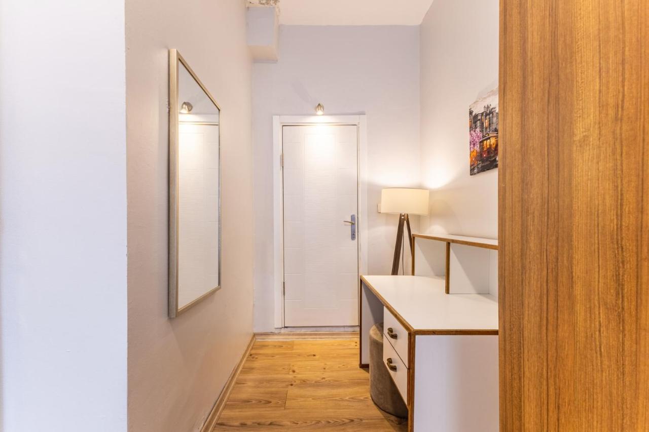 Lovely Flat Near Shore And Trendy Spots In Kadikoy İstanbul Dış mekan fotoğraf