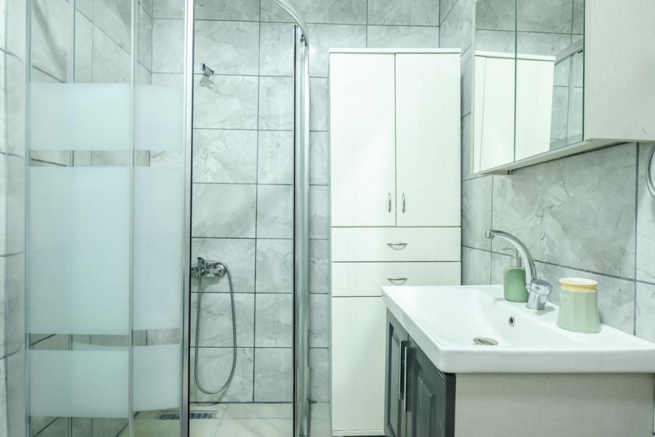 Lovely Flat Near Shore And Trendy Spots In Kadikoy İstanbul Dış mekan fotoğraf